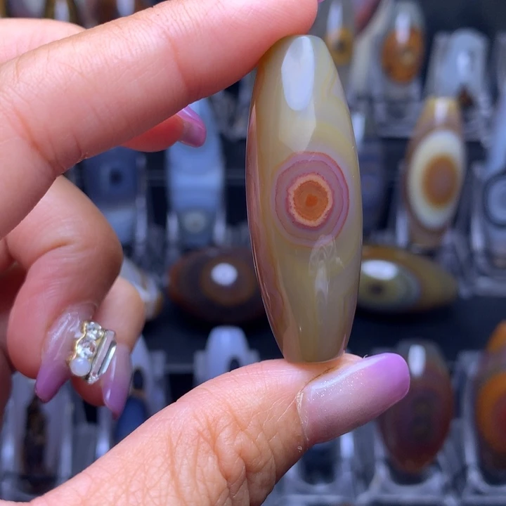 鑫***轩未镶嵌颈饰玛瑙/玉髓