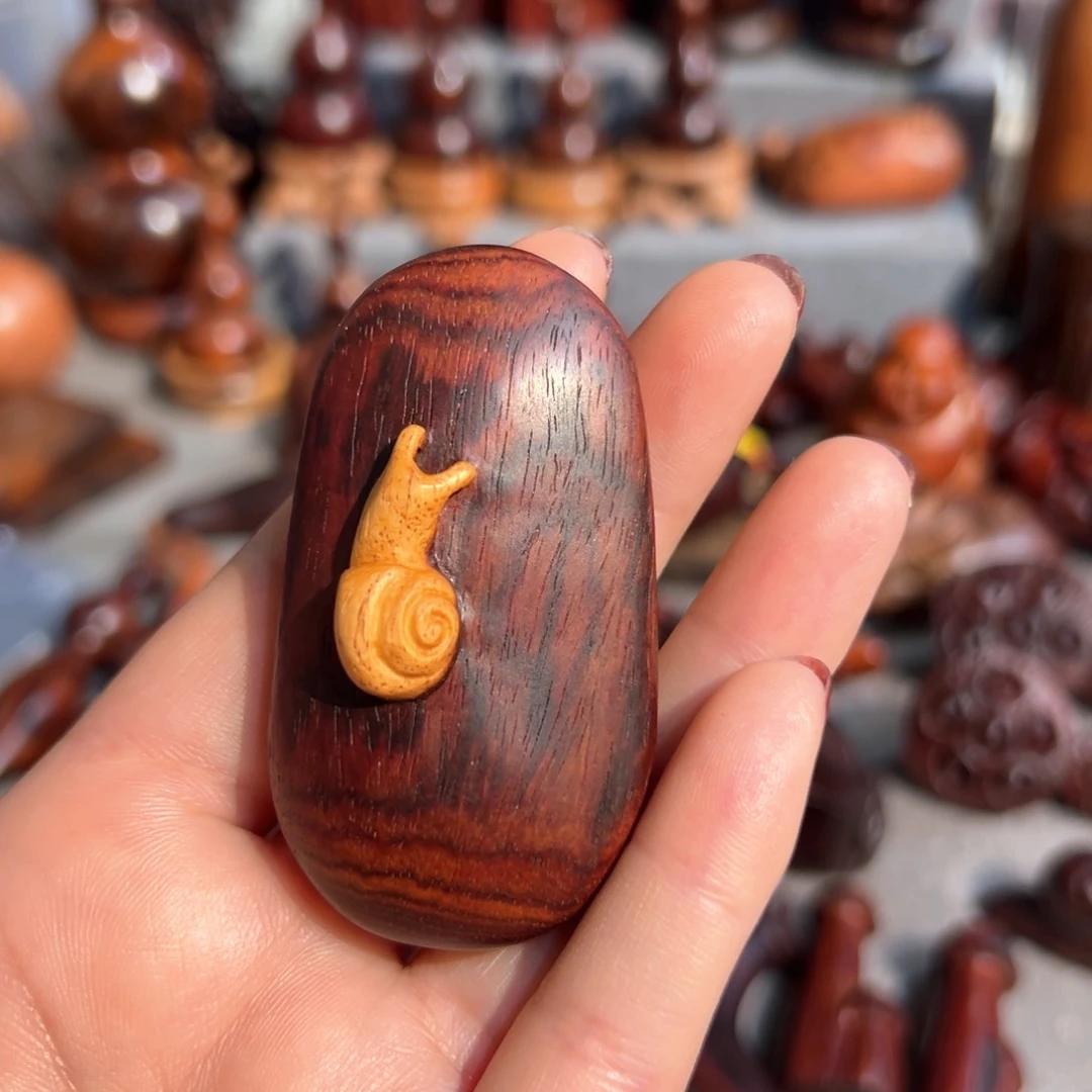 檀香紫檀（小叶紫檀）依*