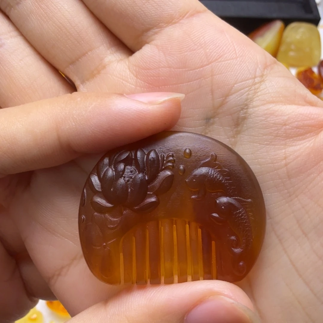 大***臭蜜蜡未镶嵌珠宝奇石