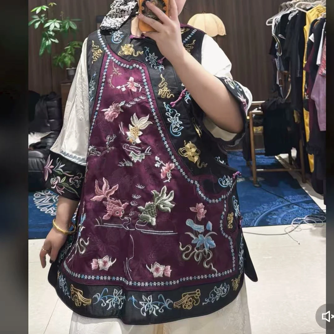 89718新中式如鱼得水重工满绣马甲