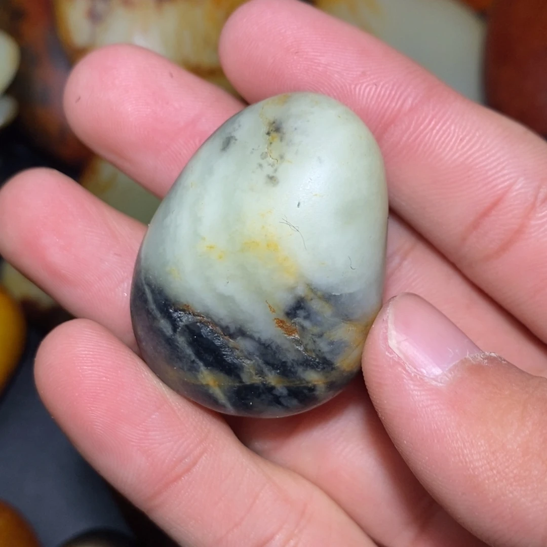 和田玉未镶嵌珠宝奇石