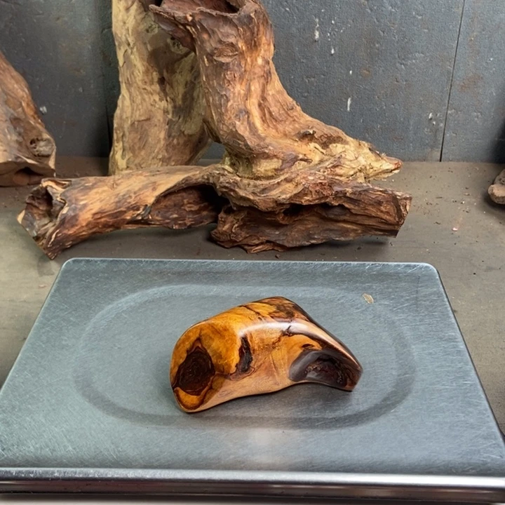 一***秋黄花梨/降香黄檀海南黄花梨