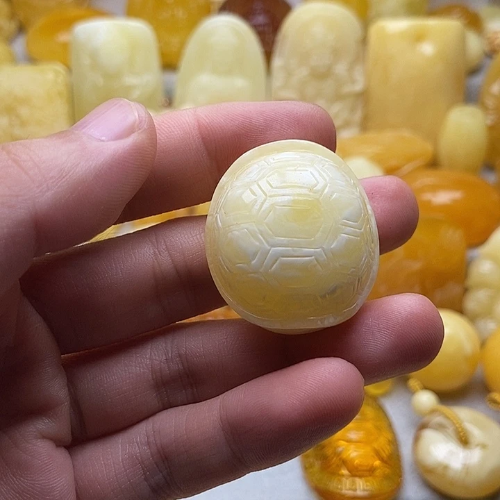 琥珀颈饰未镶嵌琥珀蜜蜡吊坠