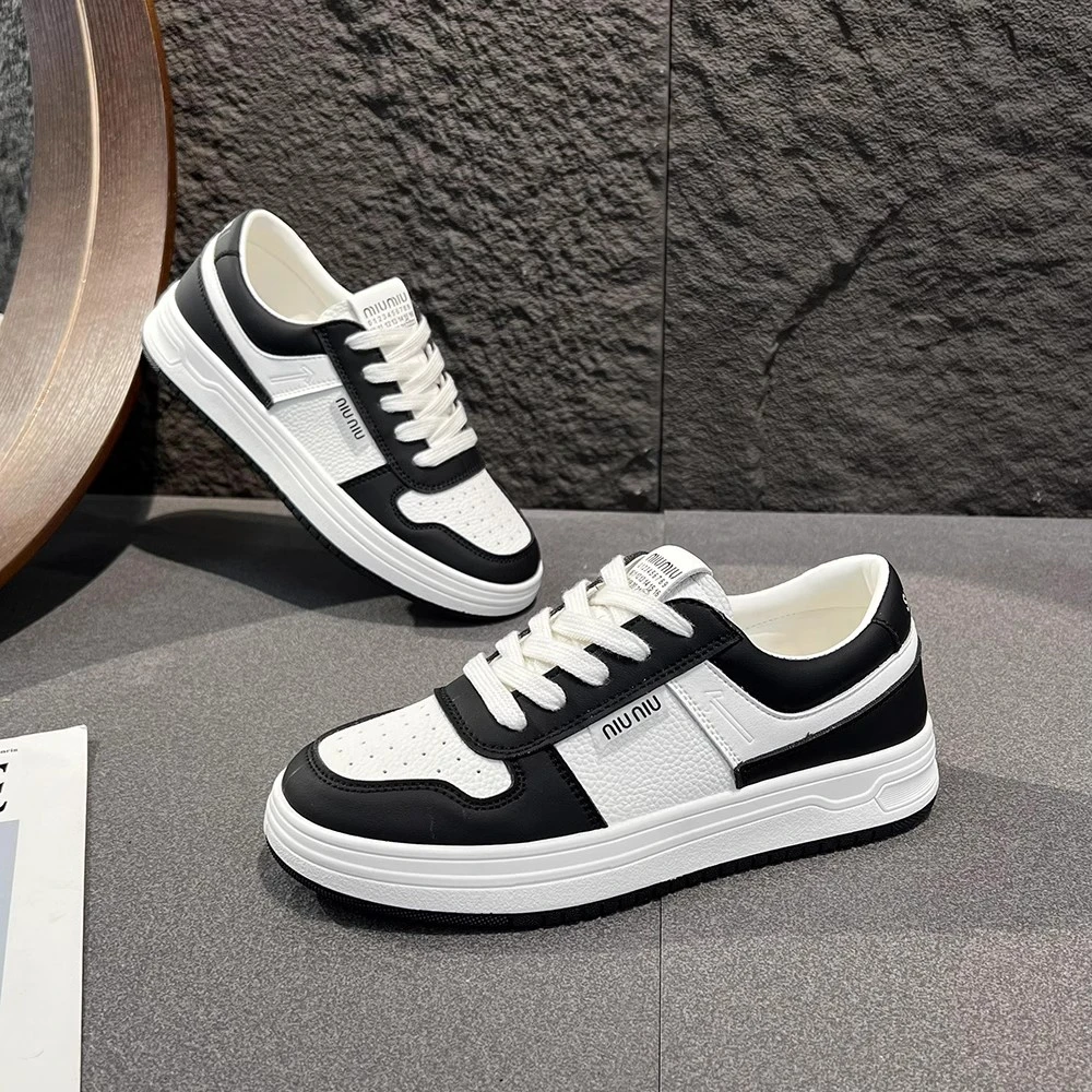 Moleubak踩屎感小白鞋女款2025新款夏季百搭学生软底休闲运动板鞋