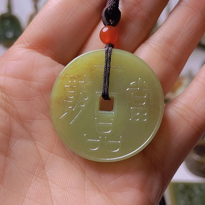 未镶嵌手串岫岩老玉（透闪石质玉）