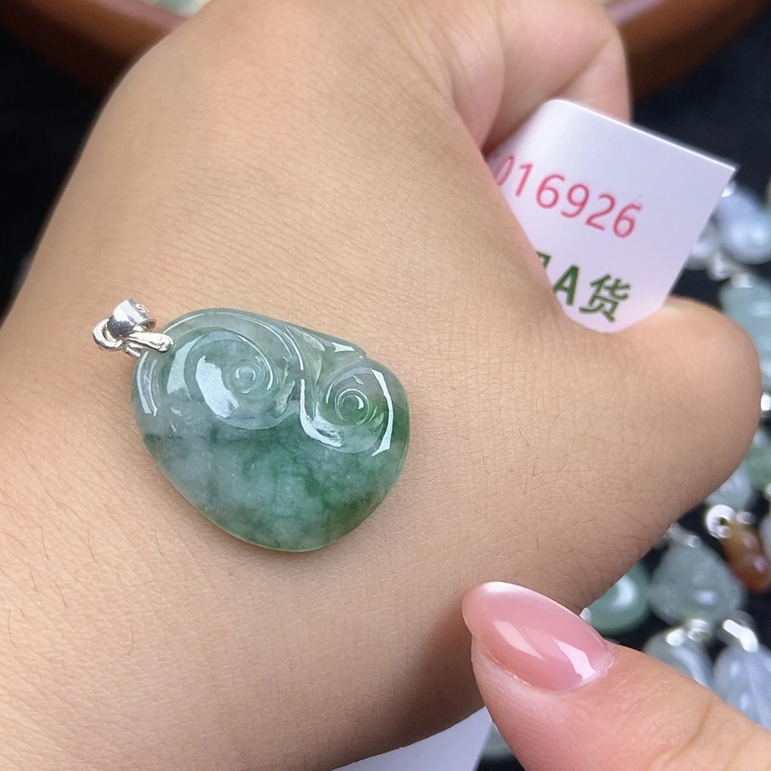 翡翠未镶嵌颈饰天然