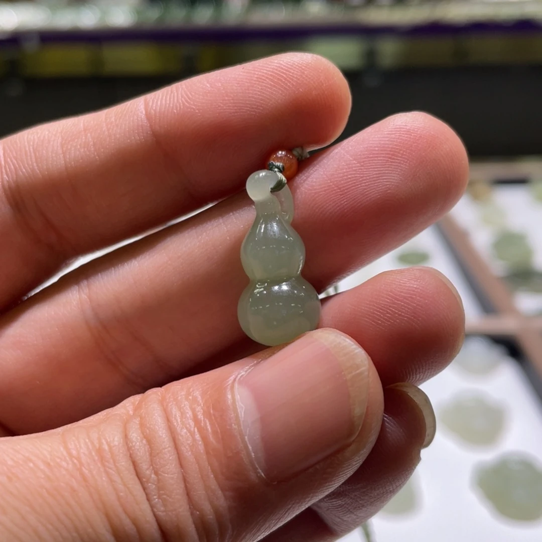 和田玉未镶嵌颈饰小葫芦