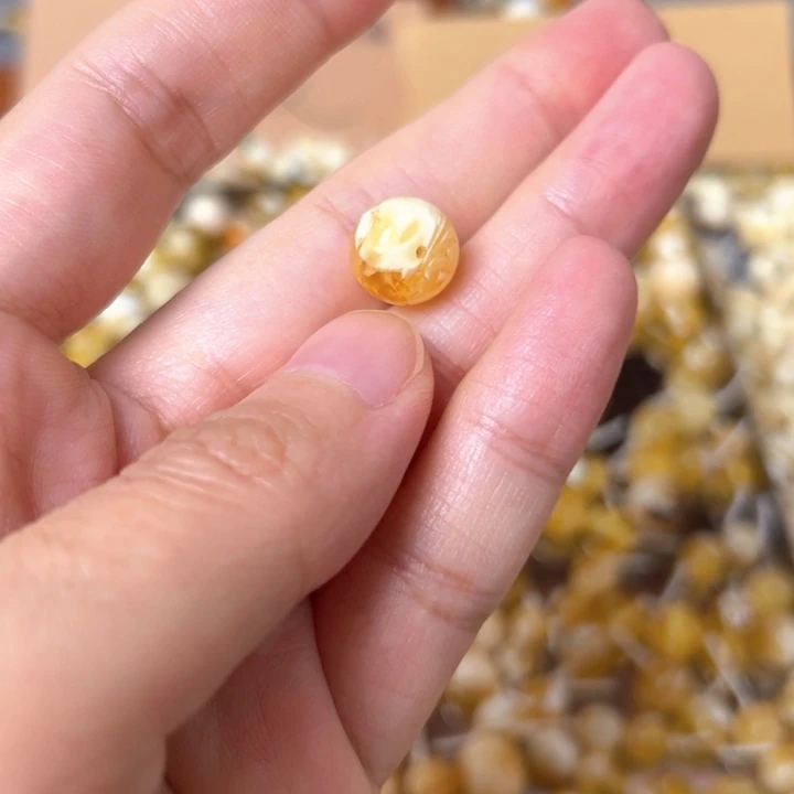 蜜蜡未镶嵌裸石10.4mm一个