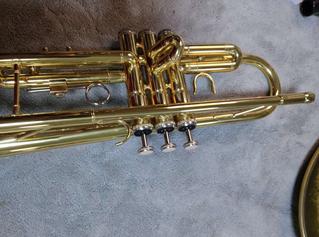 小号乐器微瑕降B