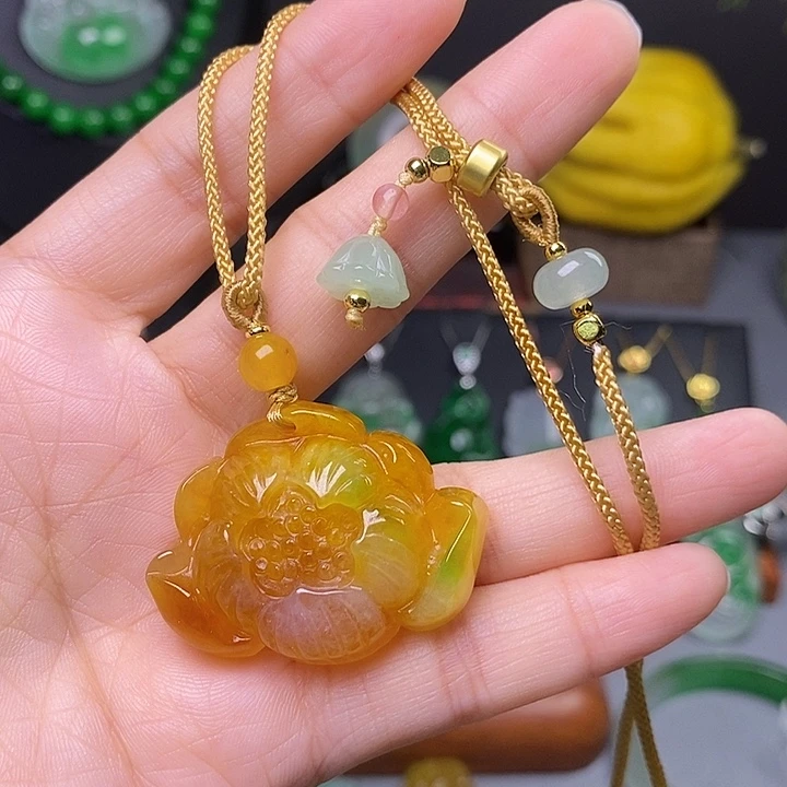 吊坠(赠链)未镶嵌翡翠