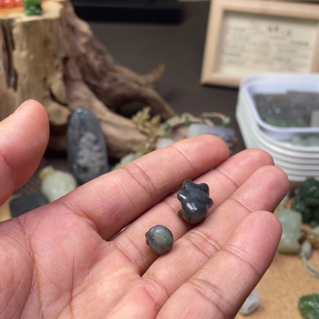 无***名和田玉未镶嵌颈饰