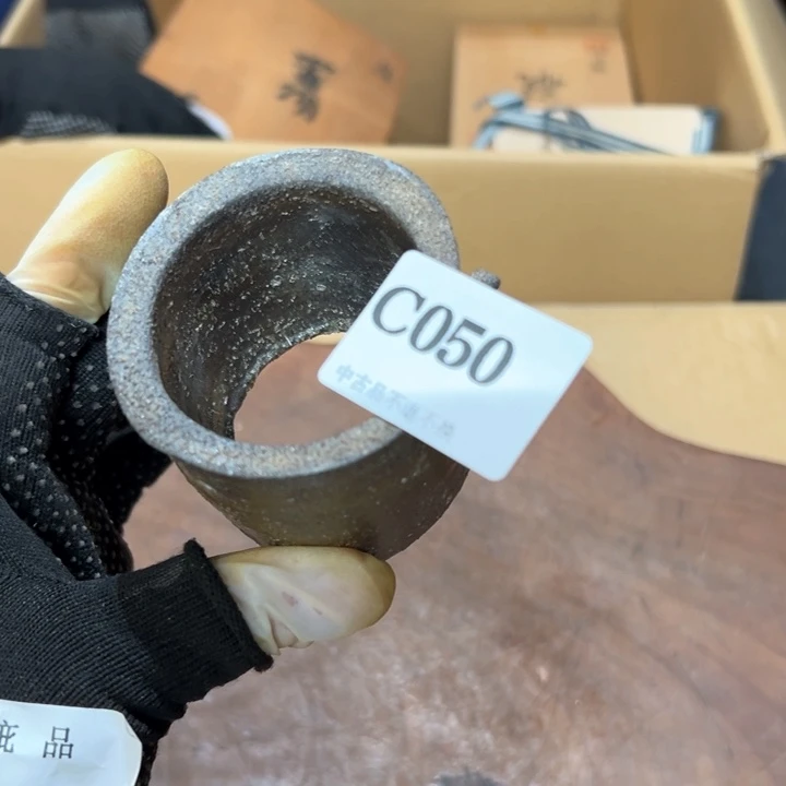 瓷器周边默认瑕疵2F**O