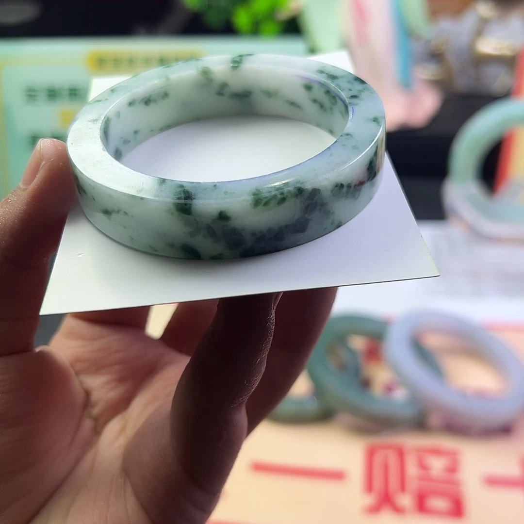 一***梦定制翡翠手镯未镶嵌