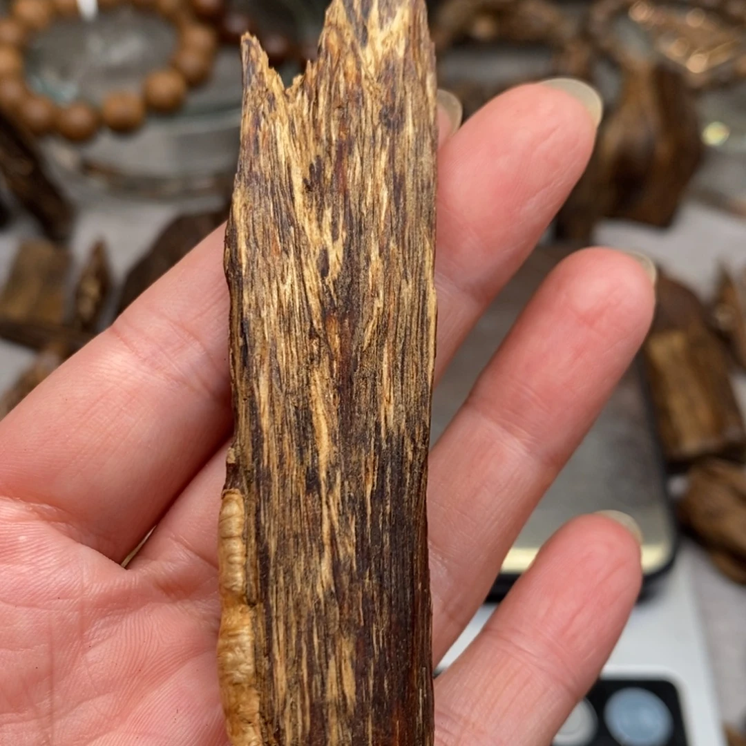 沉香碎屑沉香达拉干