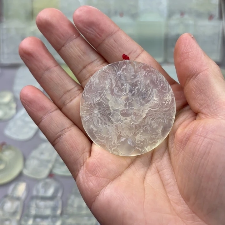 M***o蛇纹石玉未镶嵌颈饰九龙