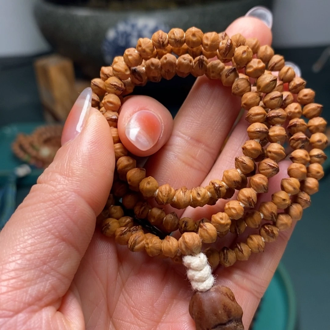 吊坠柏香籽/百香籽185红唇