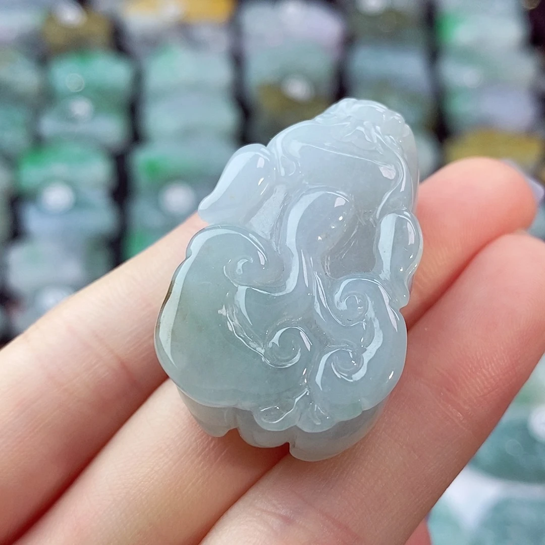 颈饰未镶嵌翡翠天然