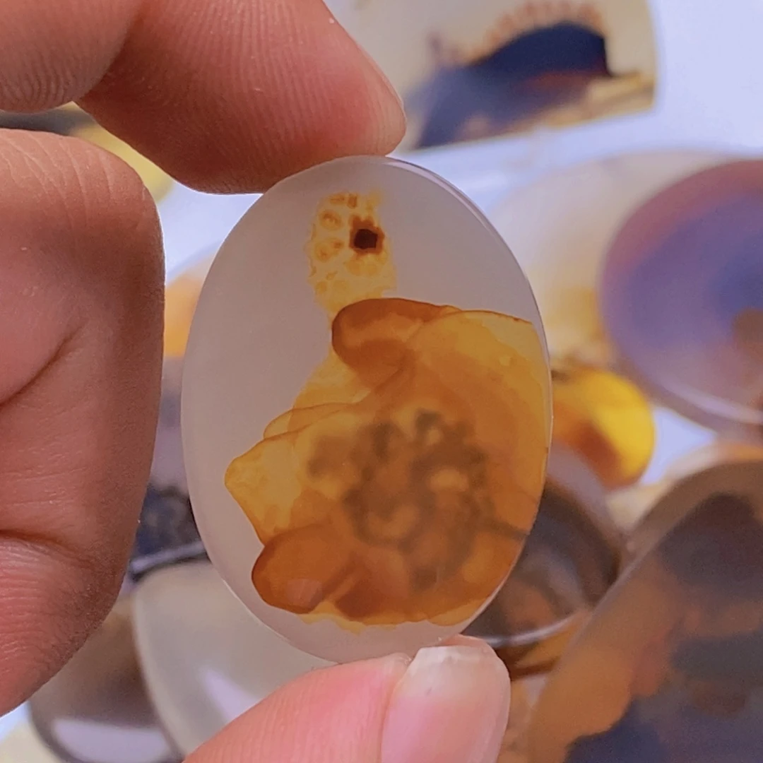 用***6玛瑙/玉髓未镶嵌吊坠(不含链)