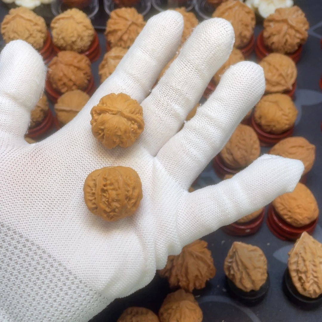 文玩核桃把件C****）文玩核桃