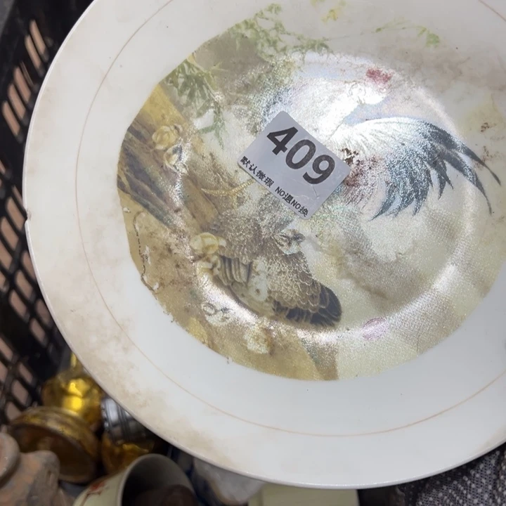 昨***楼陶瓷工艺品000409