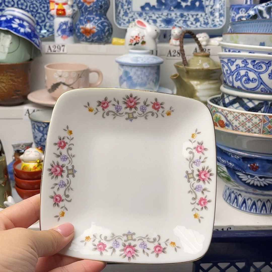 瓷片神****爱我在开会你忙什么呀亲爱