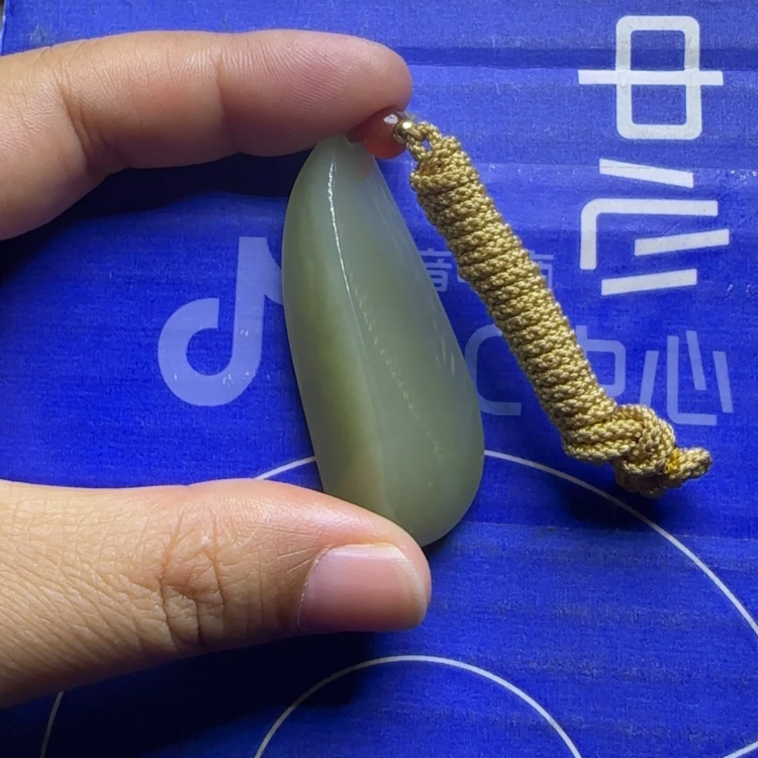 用***3和田玉未镶嵌挂件