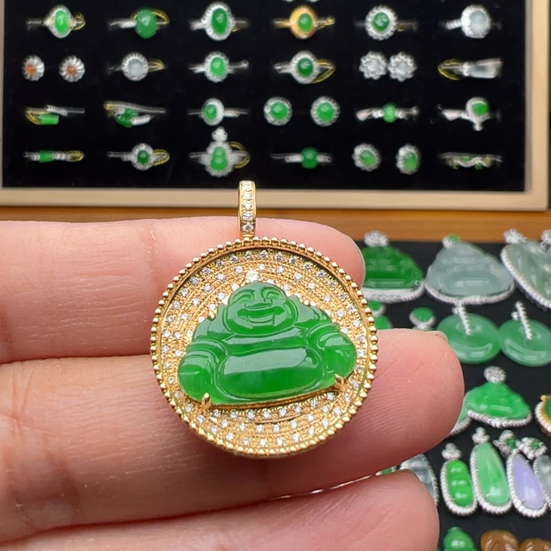 翡翠18K金镶嵌颈饰佛