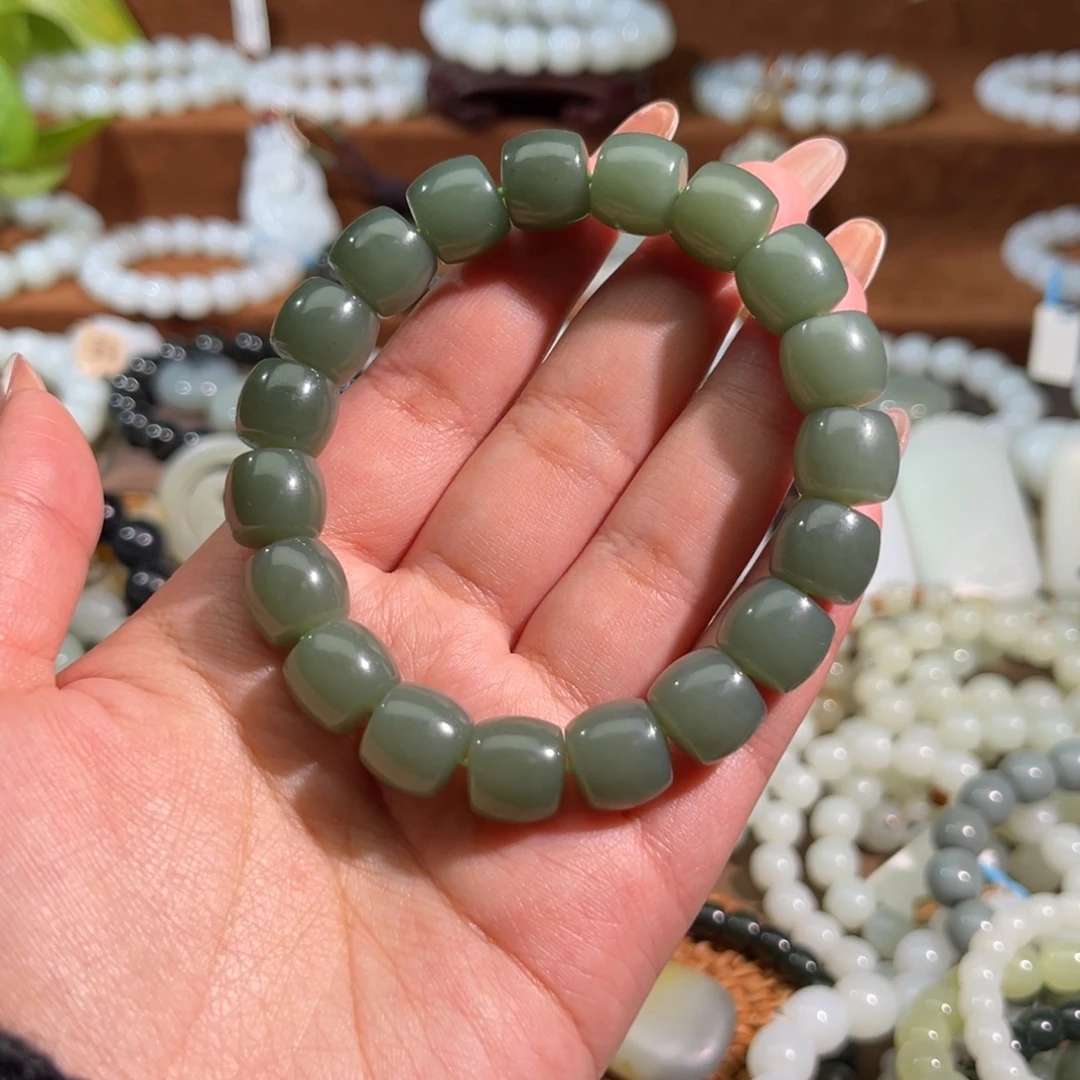 闽***长和田玉未镶嵌手串