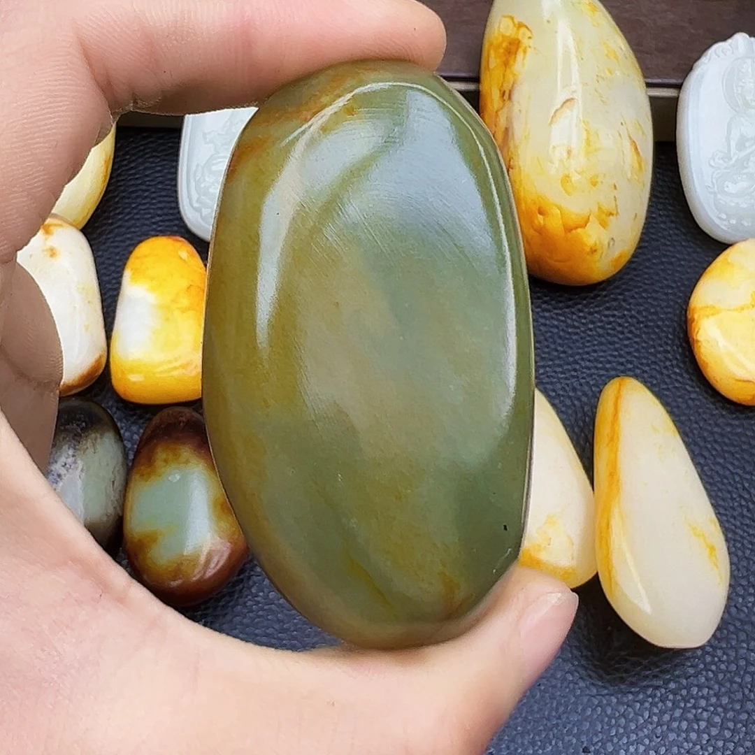 和田玉挂件未镶嵌