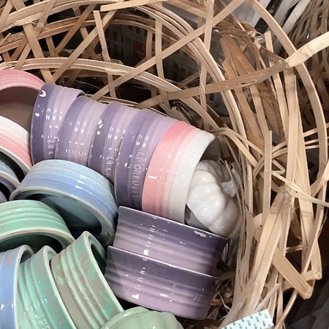 微瑕，不能去明火。口径11高度4默认发2个