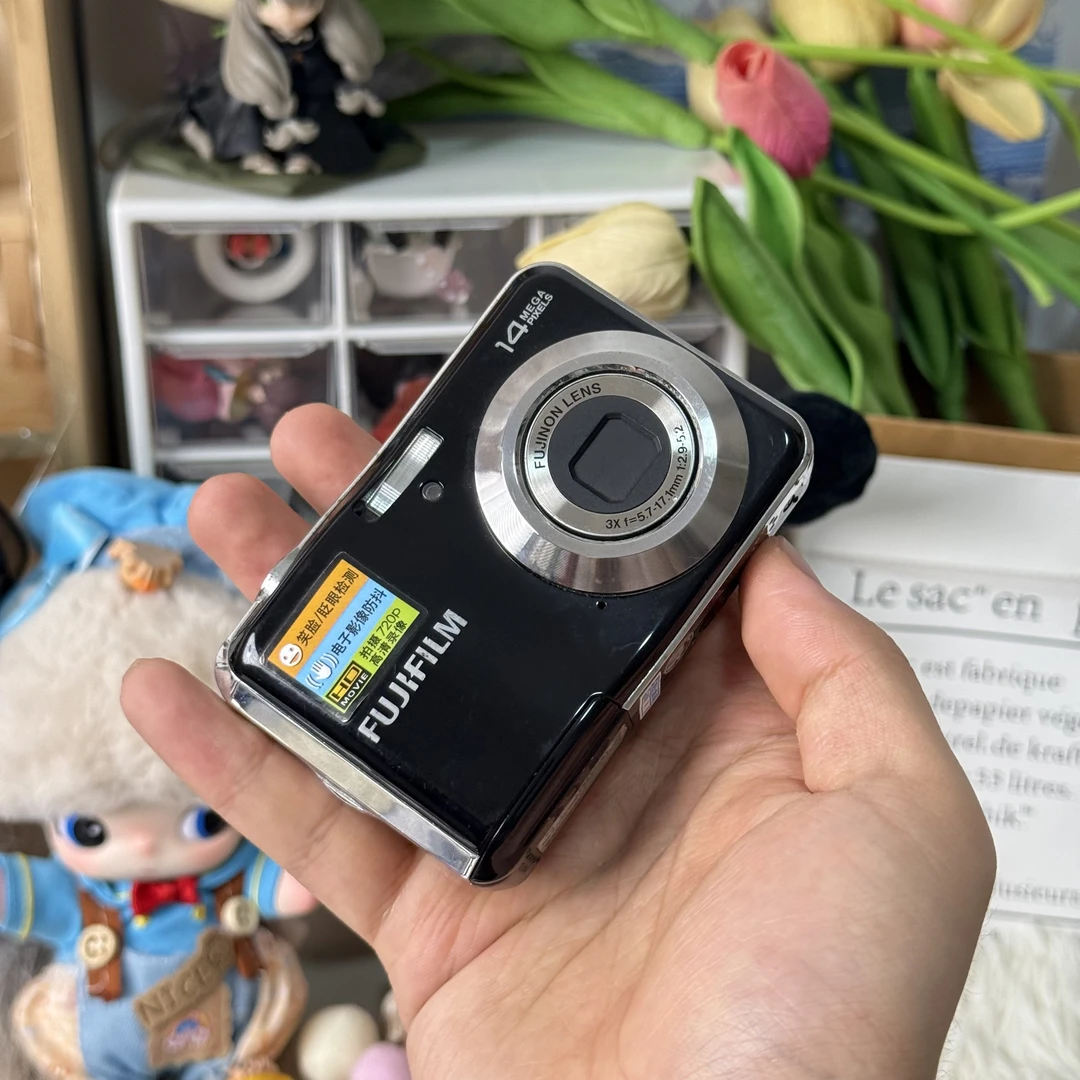 9新 Fujifilm/富士 富士av205色彩感好1400万像素五号电池供电