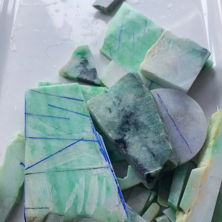 颈饰未镶嵌翡翠w*材料