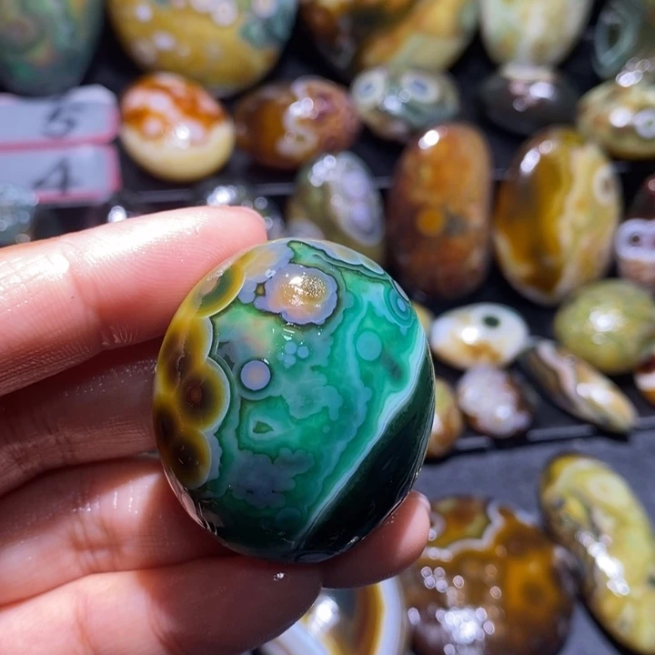 玛瑙/玉髓未镶嵌珠宝半成品169