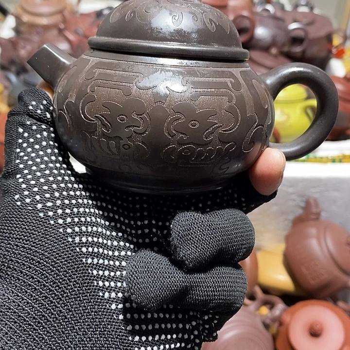 紫砂茶壶口磕四处