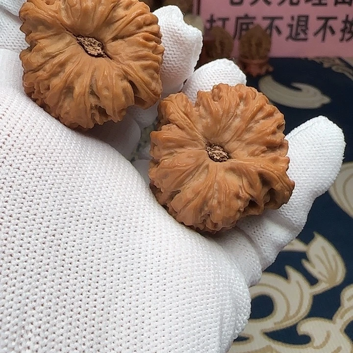 桃核吊坠全品凹底丑疆福利39➕