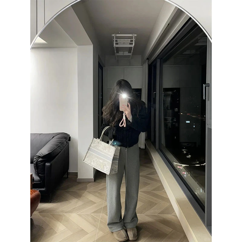 高级感气质韩系休闲穿搭宽松短款拉链长袖外套高腰抽绳直筒长裤女