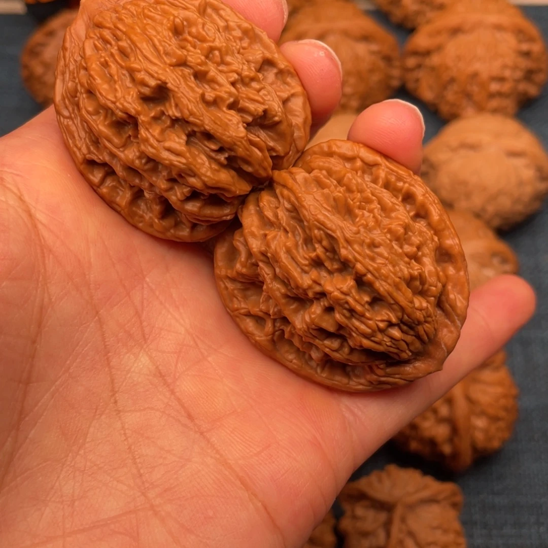 文玩核桃把件38全品毕业虎头