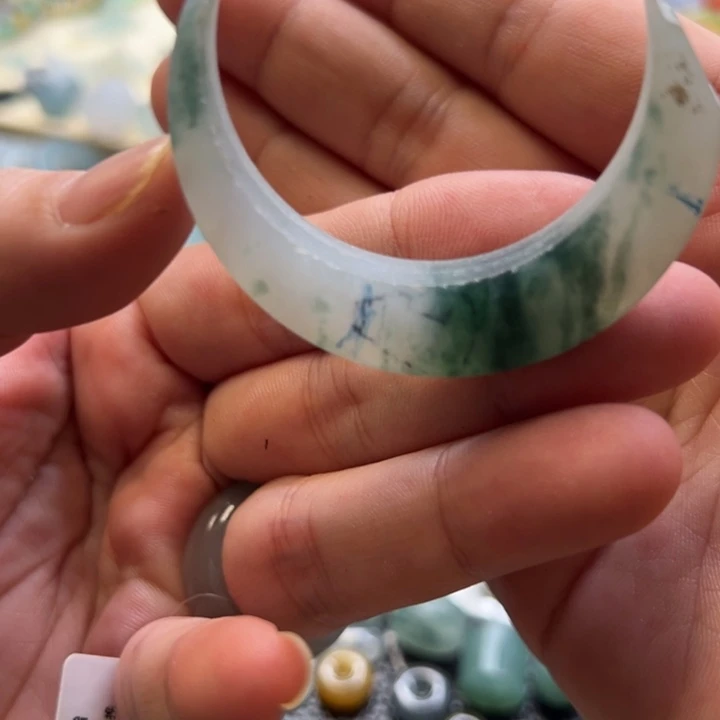定制翡翠未镶嵌翡翠边角