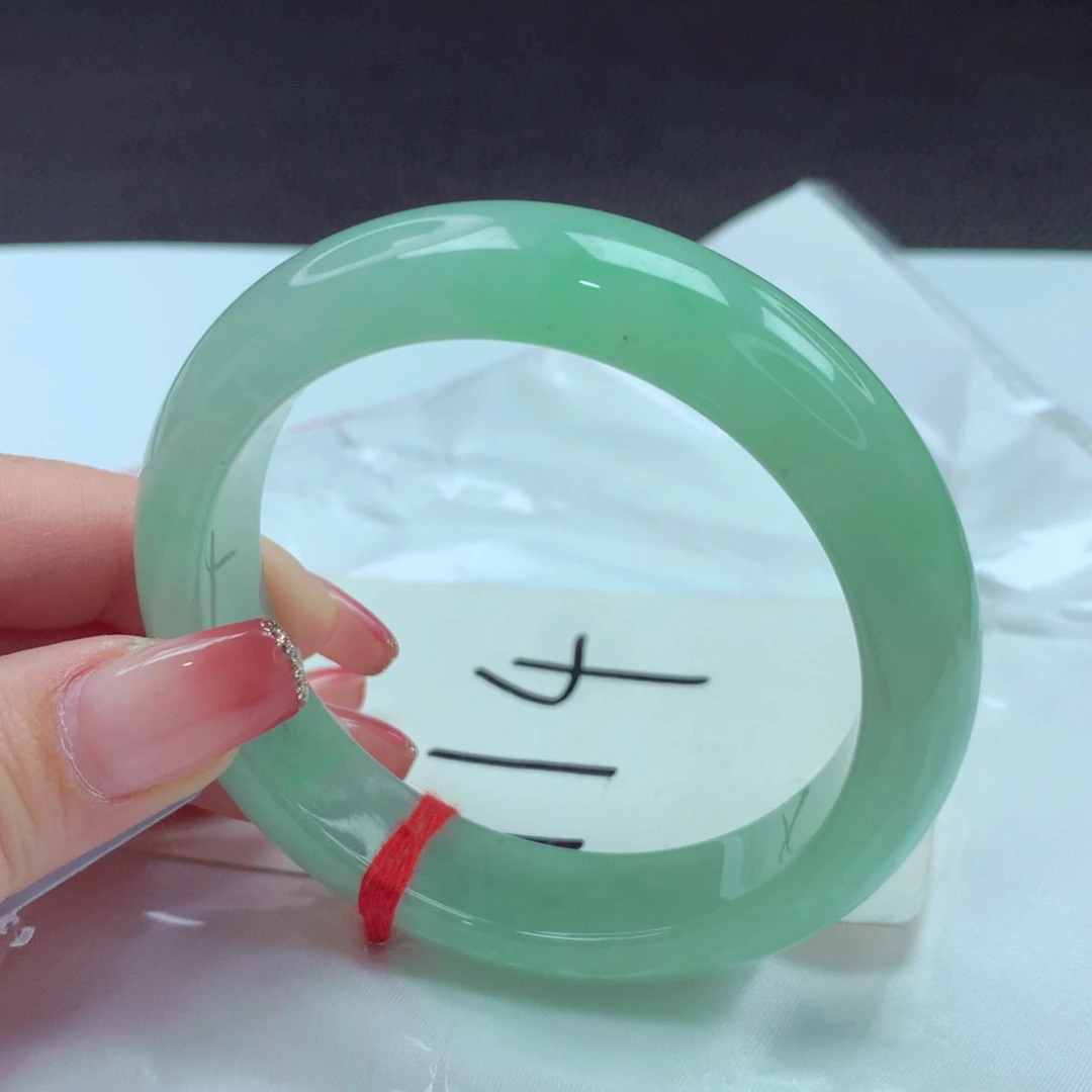 翡翠手镯未镶嵌手镯57