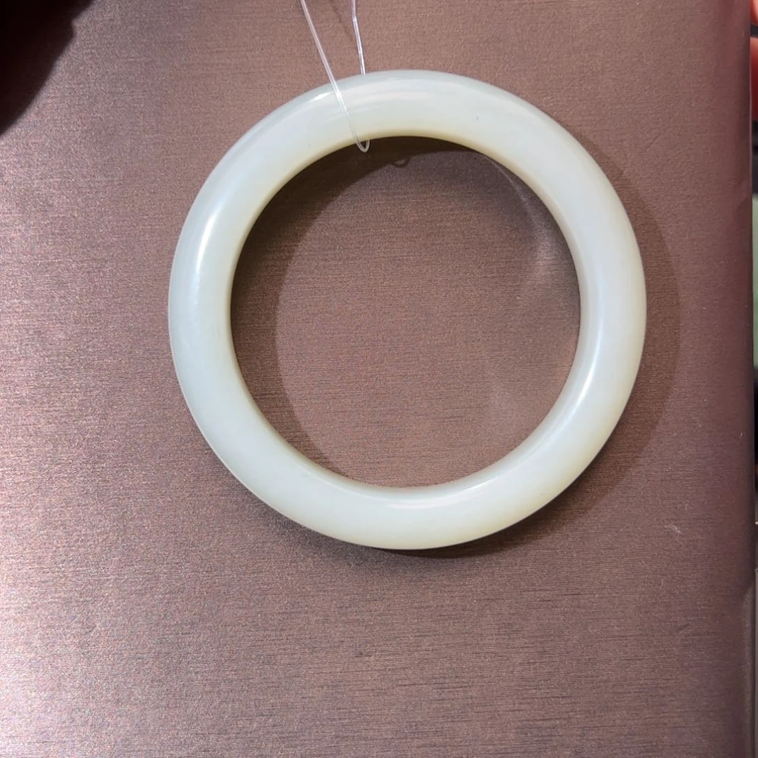 颈饰未镶嵌和田玉55圈口子青白