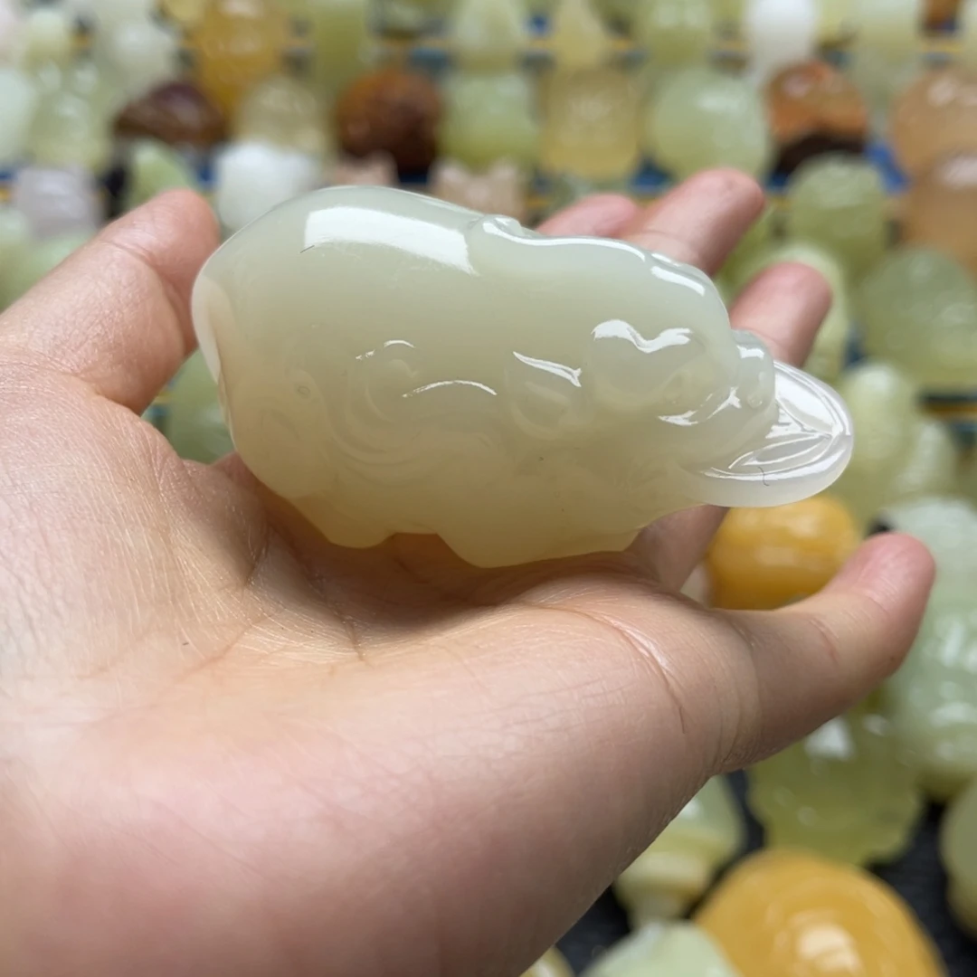 虎***福天然雕刻桌面小摆件