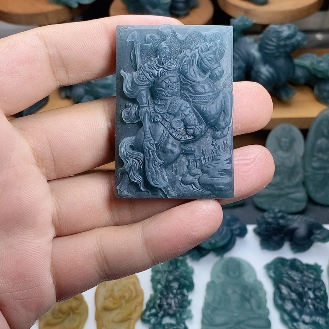 無***為定制翡翠未镶嵌关公
