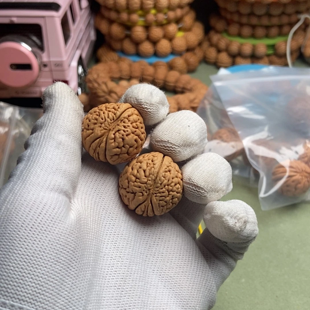 陆***叁吊坠桃核苹果园桃核手捻25