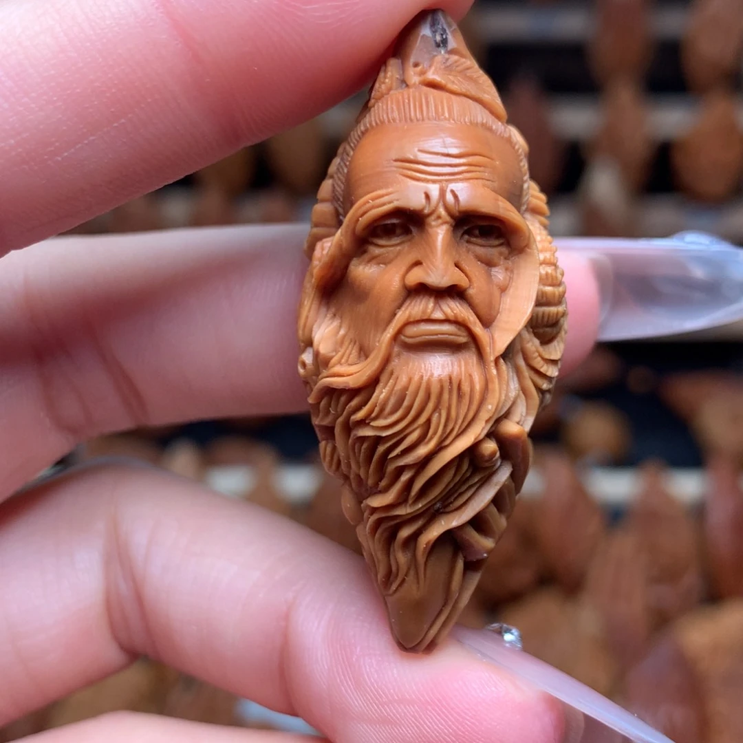 把件橄榄核老***g老子出关