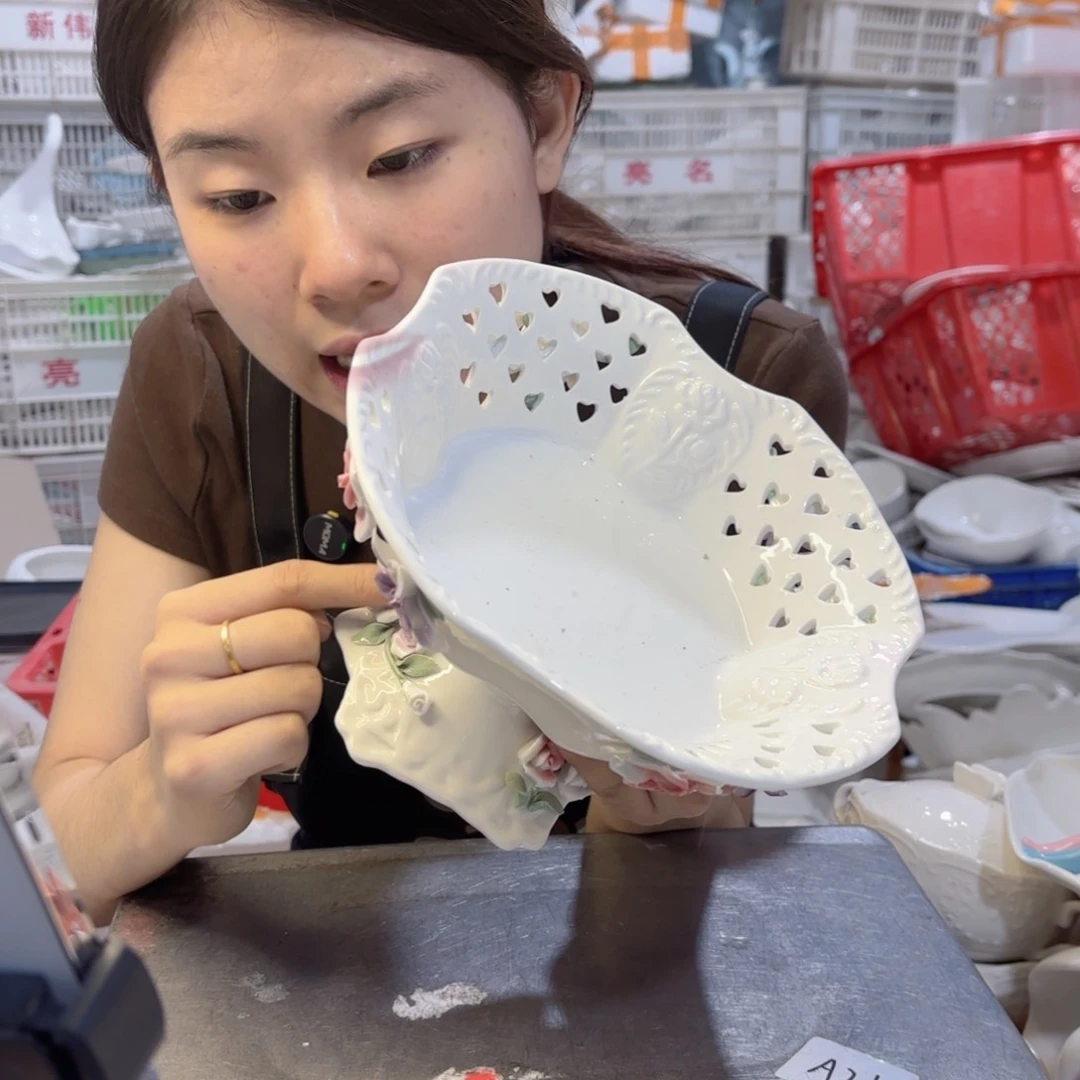 盘微瑕产品………捏花一个