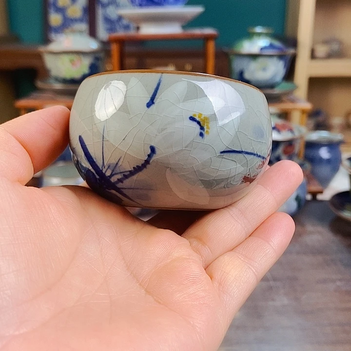 瓷片手工制作工艺精湛等
