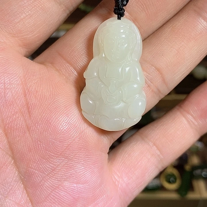 【闪购商品】吊坠(不含链)未镶嵌和田玉