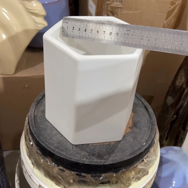 陶瓷花瓶摆件外贸出口（微瑕）高15口12公分