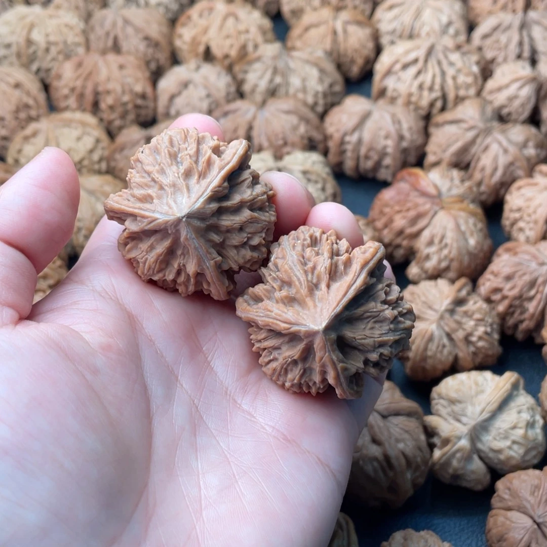 把件文玩核桃40文山三棱