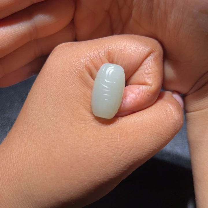 和田玉未镶嵌吊坠(不含链)人**客